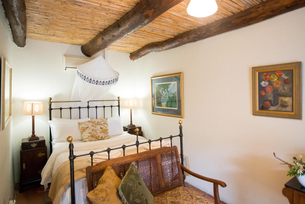 Tulbagh Country Guest House - Cape Dutch Quarters エクステリア 写真