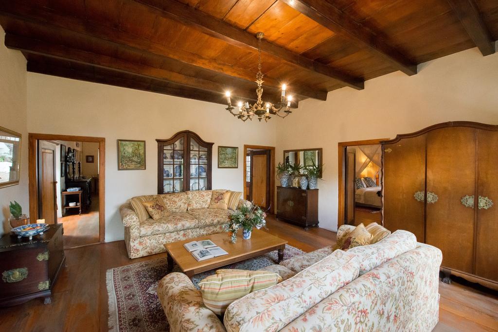 Tulbagh Country Guest House - Cape Dutch Quarters エクステリア 写真