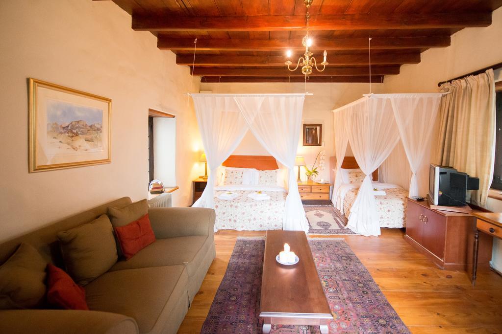 Tulbagh Country Guest House - Cape Dutch Quarters エクステリア 写真